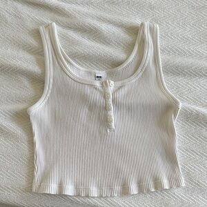 Uniqlo Ribbed Cropped Scoop Neck Tank Size M EUC
